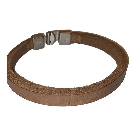 Brown/Tan Leather Bracelet Stainless Steel Clasp Lion Head Profile Signature 8" - Picture 5 of 9